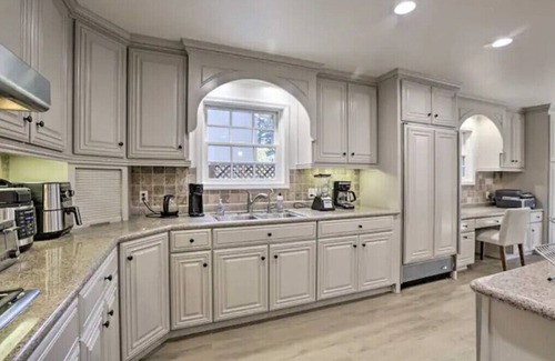 North Whisman House | Luxury Mountain View Retreat!