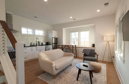 Old Village House | Luxury Mt. Pleasant Retreat: Pool, Oaks & Guest Cottage Near Beach & Downtown