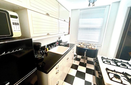 East Village Condo | Luxury Newly Renovated Ocean View Studio.Walking distanceConvention Center Beach