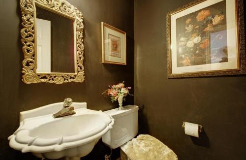 Lower Basin Lake Travis House | Luxury Nook