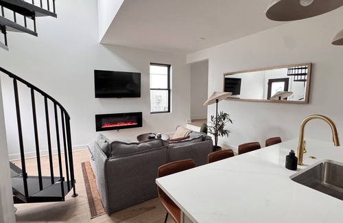 Detroit House | Luxury North Corktown Getaway