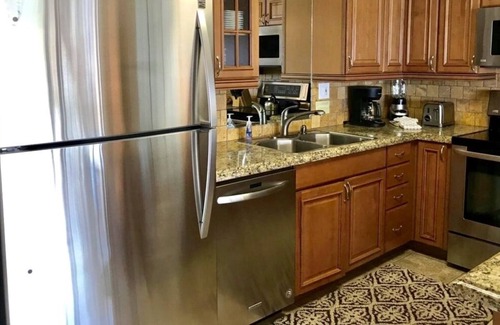 Kihei Resort | Luxury Oceanfront 2 Bdrm 2 Bath Condo From $270 Per Night Apt # G-10