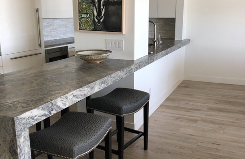 Coronado Condo | Luxury Oceanfront 2BR/2BA Coronado Shores condo w/large terrace La Sierra Bldg