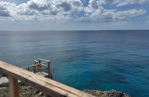 Lagun House | Luxury Oceanfront Retreat with Panoramic Views and Modern Comforts