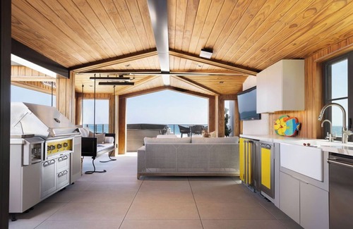 Balboa Peninsula House | LUXURY Oceanfront NEW Designer Home! Now available for making the BEST memories!