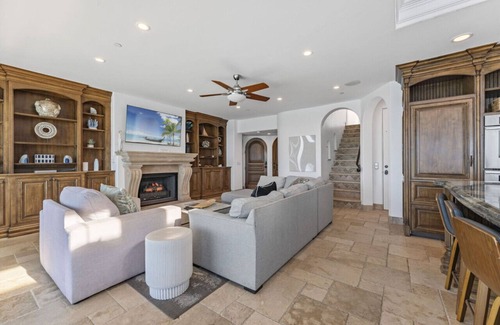 South Oceanside Villa | Luxury Oceanfront Villa w/Resort Style Roof Decks