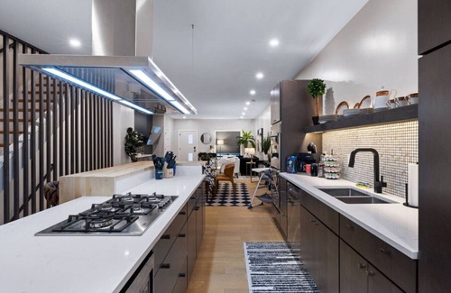 Lawrenceville House | Luxury Overlooking Lawrenceville! Stylish & Serene