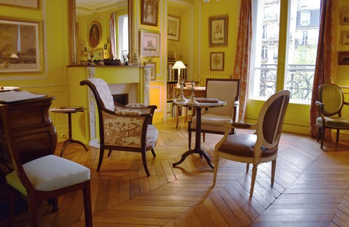14th Arrondissement Apartment | Luxury Palace for 2 in Montparnasse