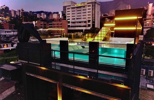 Zona Rosa Apartment | Luxury Penthouse 2 Pools 14-bedroom Parque Lleras Medellín Stunning city views