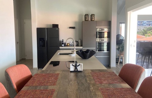 Marie Pampoen House | Luxury Penthouse Vredenberg Village, near Mambo Beach