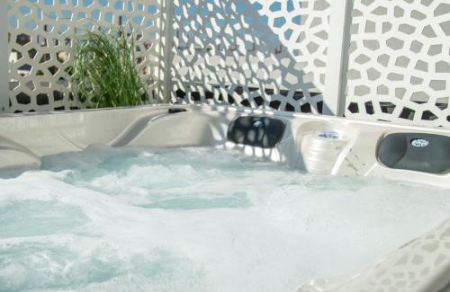 Gazi Apartment | Luxury Penthouse with Acropolis View and Jacuzzi