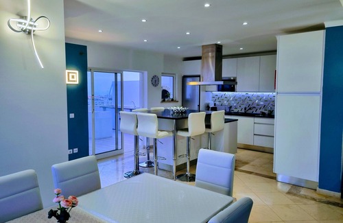 Correeira Apartment | Luxury penthouse with 180° sea view