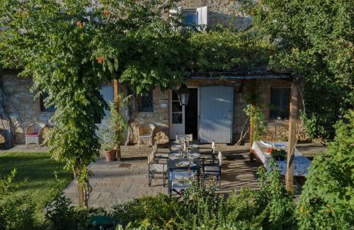 Nozanno Villa | Luxury Pool Villa Oliveto