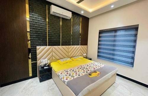 Gurugram Hotel | Luxury Private Farmhouse