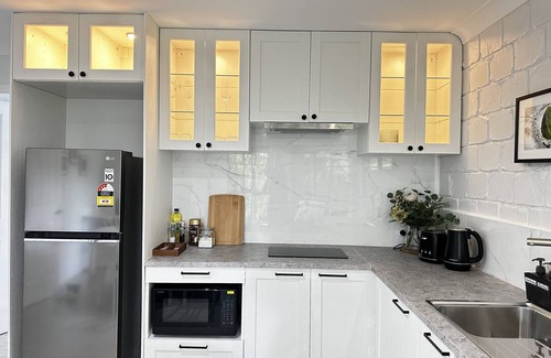 Westlake House | Luxury private room staying in Westlake QLD 4074