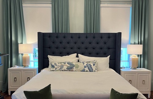 Athens Hotel | Luxury Private Suite in Boutique Historic Inn The Athenian- Downtown Location