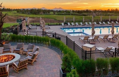 Pronghorn House | Luxury Pronghorn Resort 4-bedroom Villa on 18th hole