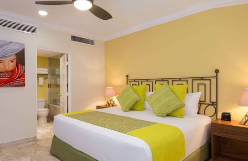 Isla Iguana Resort | Luxury Resort on the Puerta Vallarta Beach