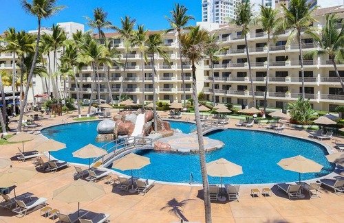 Isla Iguana Resort | Luxury Resort on the Puerta Vallarta Beach