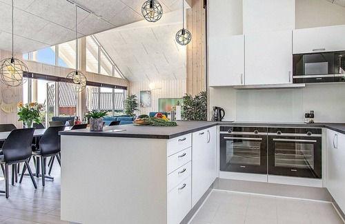 Hvidbjerg Strand House | Luxury Retreat by Hvidbjerg Beach - By Traum Ferienwohnungen