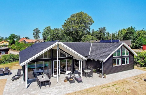 Hvidbjerg Strand House | Luxury Retreat by Hvidbjerg Beach - By Traum Ferienwohnungen