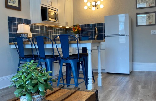 Spring Green Apartment | Luxury Retreat in Prime Downtown Spring Green Location