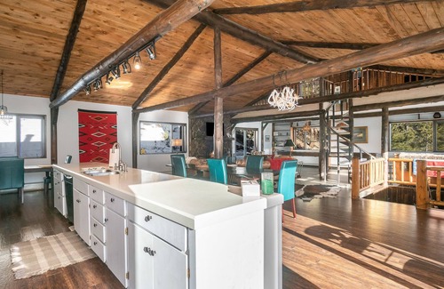 Allenspark House | Luxury Retreat Property near Estes Park with uninterrupted Mountain Views