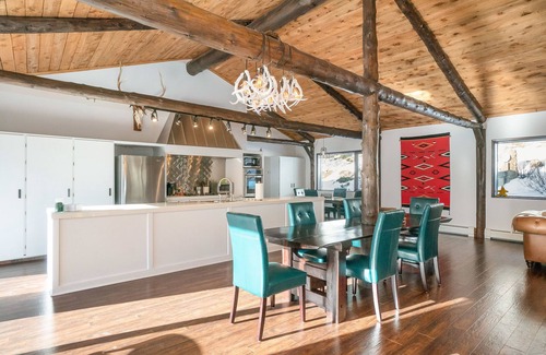 Allenspark House | Luxury Retreat Property near Estes Park with uninterrupted Mountain Views