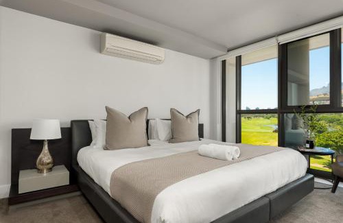 Mouille Point Apartment | Luxury Retreat with Scenic Balcony