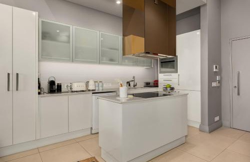 Mouille Point Apartment | Luxury Retreat with Scenic Balcony