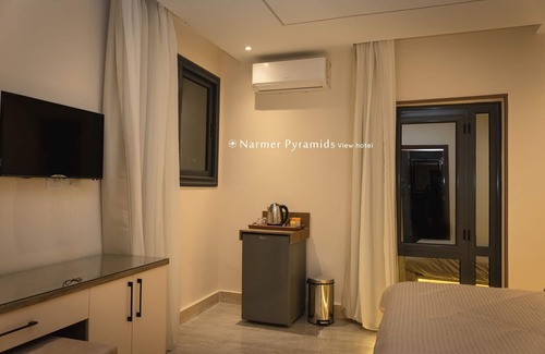 Al-'Umraniyah Bed & Breakfast | Luxury room few steps away from The Great Pyramids