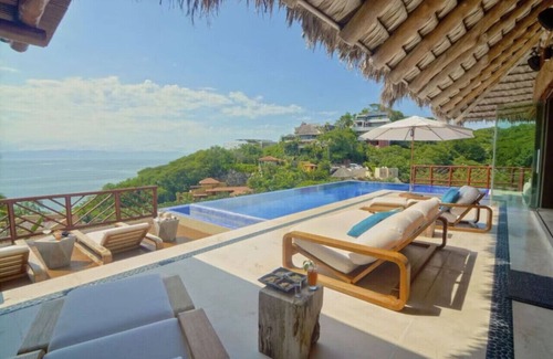 La Cruz de Huanacaxtle House | Luxury staffed villa chef included access to beach