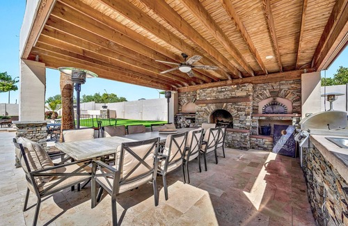 Cactus Acres House | Luxury Scottsdale Winter Retreat! 2-3 month rental