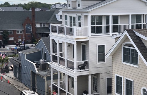 Fort Monmouth House | Luxury seaside home, ocean block, centrally located