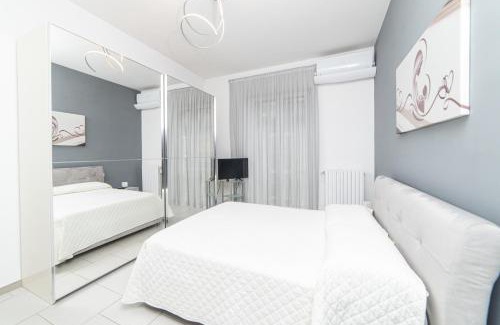 Historical Downtown Salerno Apartment | Luxury Seaview Apartment with Parking in Salerno City Center - Maison Dorotea