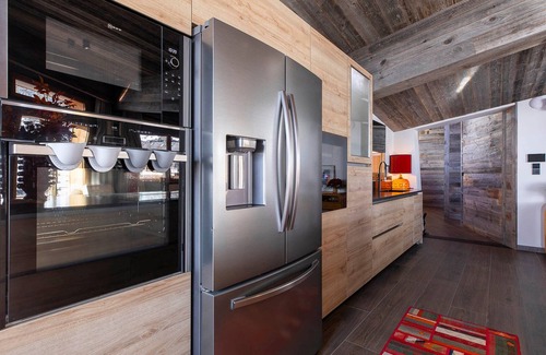 Avoriaz Ski Chalet | Luxury Ski Chalet in Old Avoriaz - 11 Guests with Sauna, Fireplace, and Concierge Services