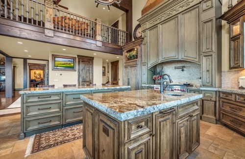 Deer Valley Ski Chalet | Luxury Ski-In-Out Mountain Retreat in Park City Elegant Comfort & Unbeatable Location