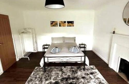 Selhurst Apartment | Luxury, Spacious 1 Bedroom Flat