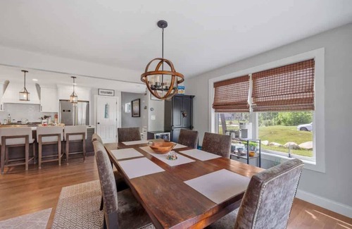 Barrington House | Luxury Stay – Chef’s Kitchen & Entertainment Space