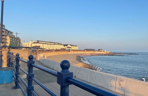 Porthcawl Apartment | Luxury stay in the heart of Porthcawl