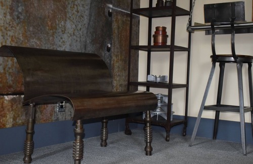 Asheville Apartment | LUXURY STEEL SUITE ~ POOL ~ HOT-TUB ~ DTWN AVL 2M ~ WILDLIFE ~ RURAL