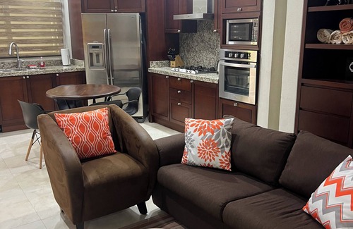 Emiliano Zapata Apartment | Luxury Studio in Center of Romantic Zone Fun! Fantastic Rooftop Views!