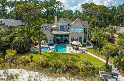 Sea Pines House | Luxury, Stunning 6 Bedroom Home with Saltwater Pool on the Beach
