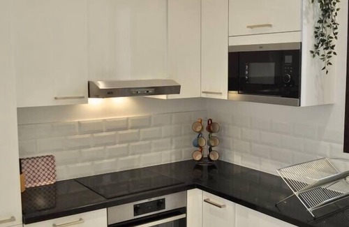 Salalah Apartment | Luxury Suite - Amazing Views & Lovely Garden