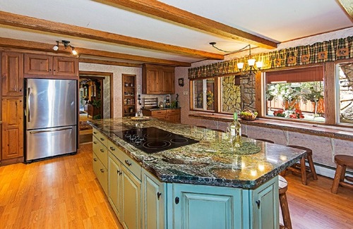 South Lake Tahoe House | Luxury Swimming Pool Estate on Golf Course