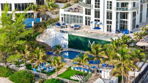 Sunny Isles Beach Apartment | Luxury Top-Level Oasis - Oceanfront Views & Resort Perks