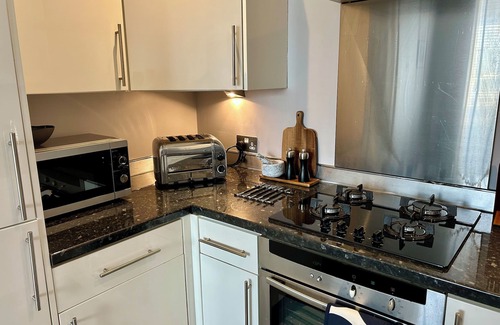 Aberystwyth Apartment | Luxury town centre 2 bedroom apartment