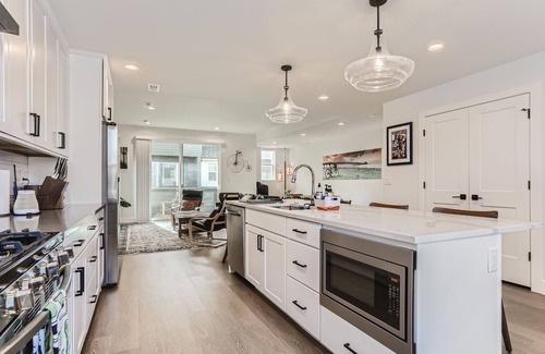 Arvada House | Luxury Townhome - Olde Town Arvada