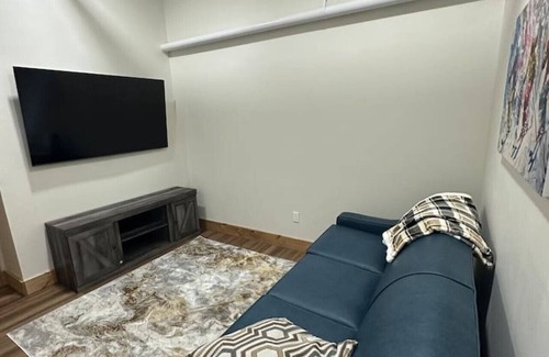 Wilmington House | Luxury Townhome Unit 106