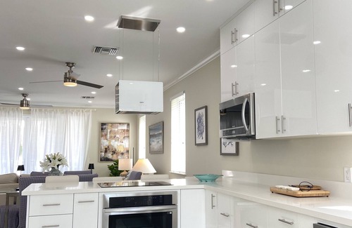Downtown Nassau House | Luxury townhouse in gated community steps away from the beach and pool